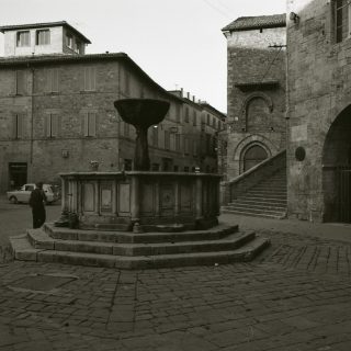 Go to the medieval Umbria with the Gaite Market in Bevagna in June!